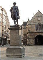 Clive of India statue in Shrewsbury. 