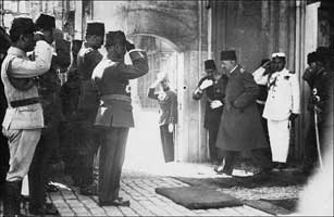 Abdication of Sultan Mehmet in 1922. 