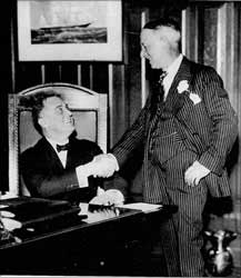 Smith congratulates Roosevelt as he takes over as governor of NY state in 1929. 