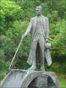 Tesla Monument at Niagara Falls, unveiled on July 9, 2006. Tesla is standing atop an AC motor, one of the 700 inventions he patented. 